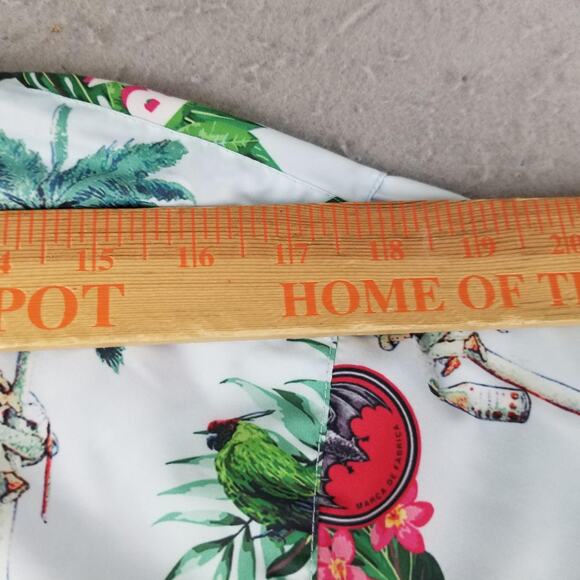 Bacardi Shirt Mens Extra Small XS Hawaiian Button Up Parrot Rum Tropical - Picture 8 of 12